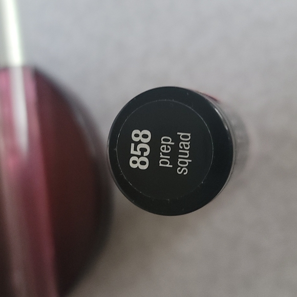 4 Piece Makeup Set - Picture 8 of 12